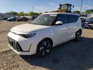 Kia Soul 2.0L 4 2025