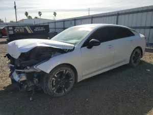 Kia K5 1.6L 4 2023