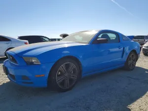 Ford Mustang 3.7L 6 2013
