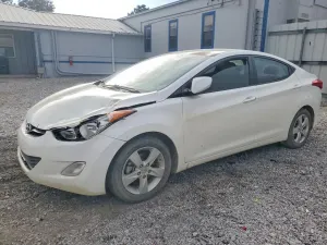 Hyundai Elantra 1.8L 4 2013