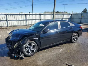 Hyundai Elantra 2.0L 4 2022