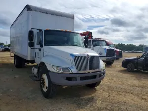 International DuraStar / 4000 7.6L 6 2013