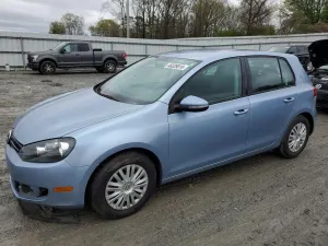 Volkswagen Golf 2.5L 5 2011