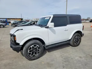Ford Bronco 2.3L 4 2022