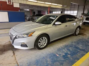 Nissan Altima 2.5L 4 2021