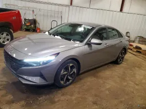 Hyundai Elantra 2.0L 4 2023