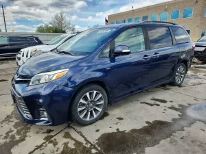 Toyota Sienna 3.5L 6 2019