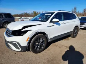 Volkswagen Tiguan 2.0L 4 2024
