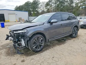 Audi Q7 3.0L 6 2025