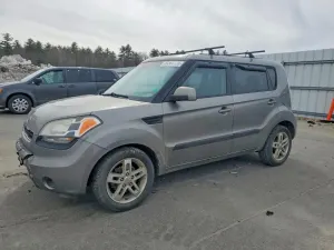 Kia Soul 2.0L 4 2011