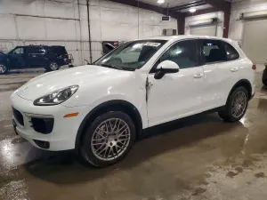 Porsche Cayenne 3.6L 6 2015