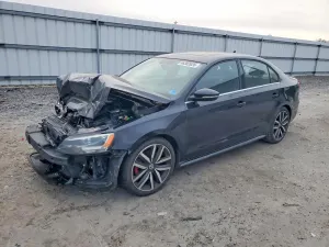 Volkswagen Jetta 2.0L 4 2012