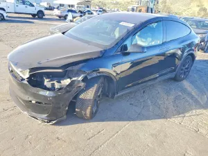 Tesla Model X 2021