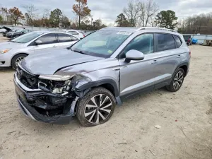 Volkswagen Taos 1.5L 4 2024