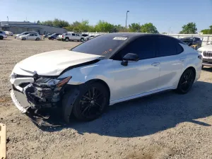 Toyota Camry 2.5L 4 2023