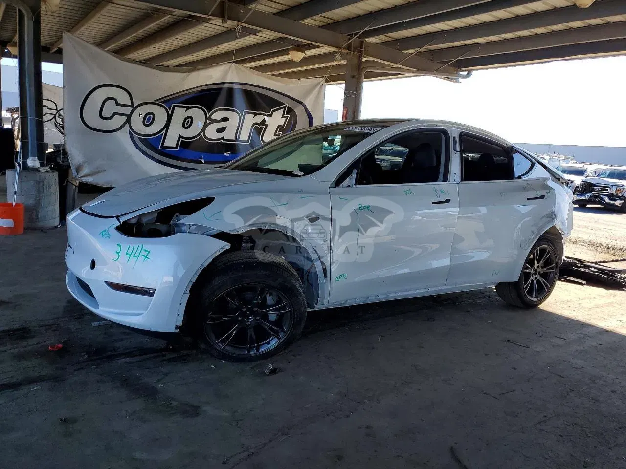 Tesla Model Y 2025