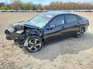 Hyundai Elantra 2.0L 4 2023