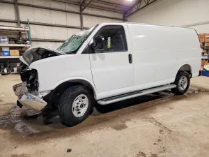 GMC Savana 4.3L 6 2025