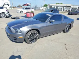 Ford Mustang 5.0L 8 2013