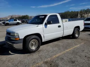 Chevrolet Silverado 1500 4.3L 6 2002