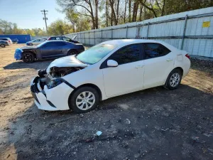 Toyota Corolla 1.8L 4 2015