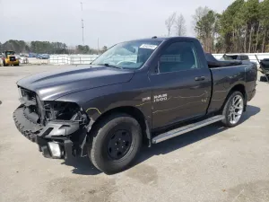 RAM 1500 ST 5.7L 8 2016