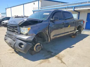 Toyota Tundra 4.6L 8 2012