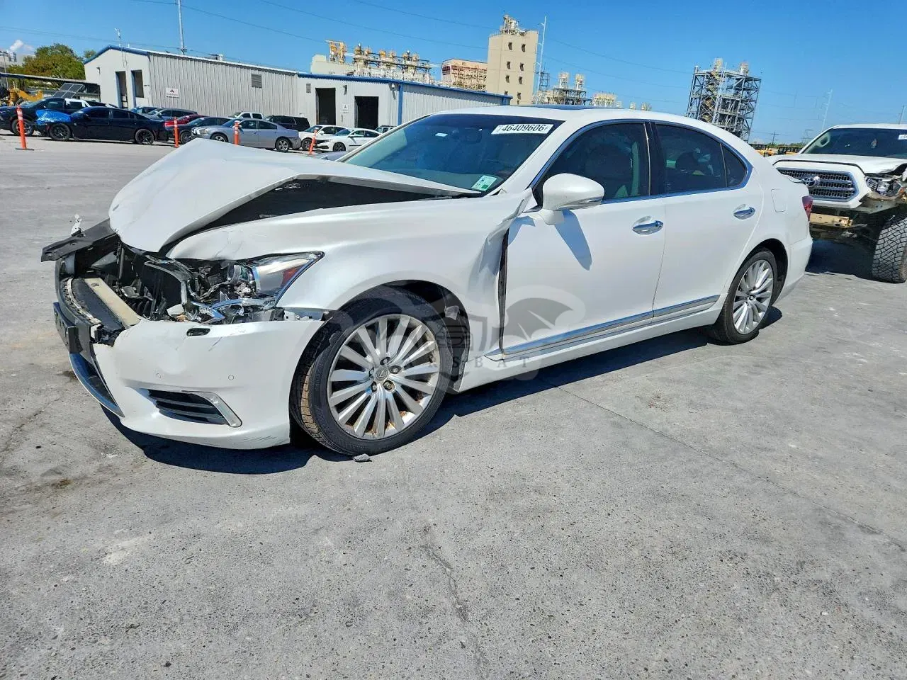 Lexus LS 4.6L 8 2017