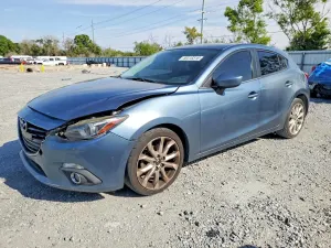Mazda 3 2.5L 4 2015