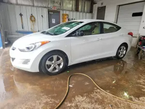 Hyundai Elantra 1.8L 4 2013