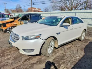 Ford Taurus 3.5L 6 2014