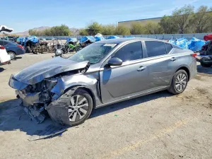 Nissan Altima 2.5L 4 2020