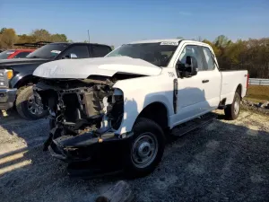 Ford F-250 6.8L 8 2024
