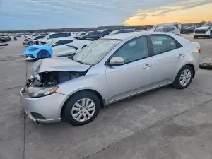 Kia Cerato / Forte / K3 2.0L 4 2013