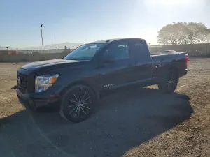Nissan Titan 5.6L 8 2021