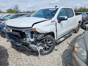 Chevrolet Silverado 1500 5.3L 8 2025