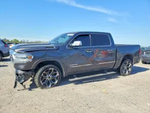 RAM 1500 5.7L 8 2019