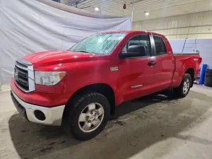Toyota Tundra 5.7L 8 2013