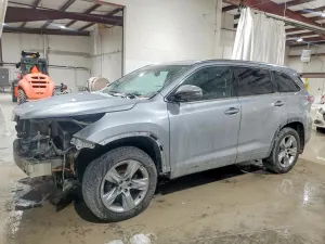 Toyota Highlander 3.5L 6 2014
