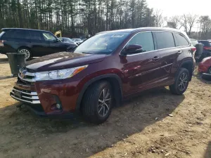 Toyota Highlander 3.5L 6 2017