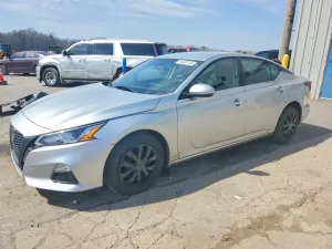 Nissan Altima 2.5L 4 2019