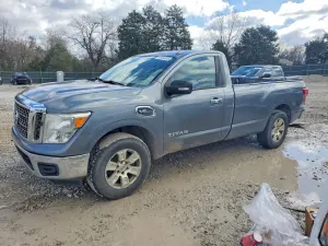 Nissan Titan 5.6L 8 2017