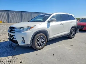 Toyota Highlander 3.5L 6 2019