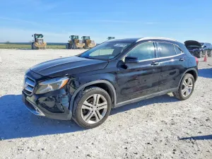 Mercedes-Benz GLA 2.0L 4 2015