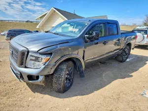 Nissan Titan 5.6L 8 2019
