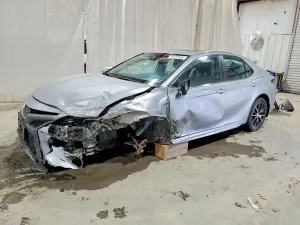 Toyota Camry 2.5L 4 2021