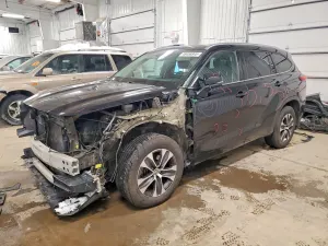 Toyota Highlander 3.5L 6 2020