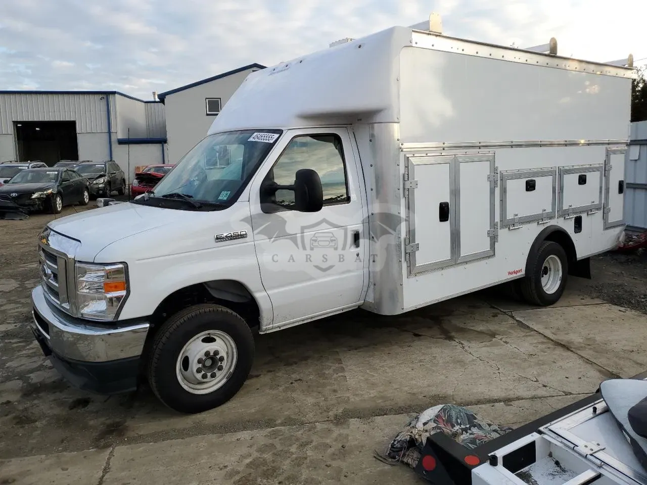 Ford Econoline E450 SUPER DUTY CUTAWAY VAN 7.3L 8 2025