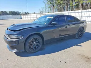 Dodge Charger 5.7L 8 2015