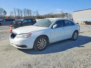 Chrysler 200 2.4L 4 2013